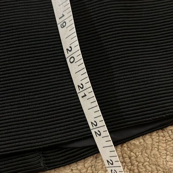 Ellen Tracy filly lines skirt size 12 - Picture 11 of 11